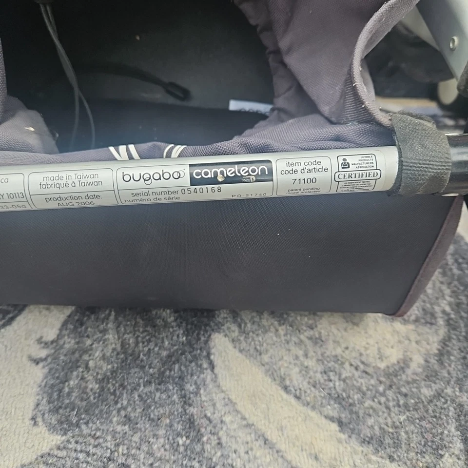 Accesorio de asiento de cochecito Bugaboo Cameleon 3 rosa sucio del garaje limpieza profunda Foto 2 de 4