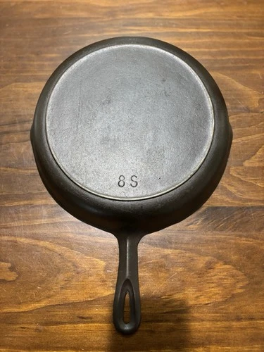 Restored Vintage BSR Red Mountain 8S Cast Iron Skillet