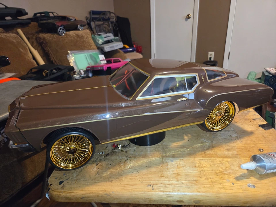 1/10 Buick Riviera Boattail Traxxas - Image 3 of 3