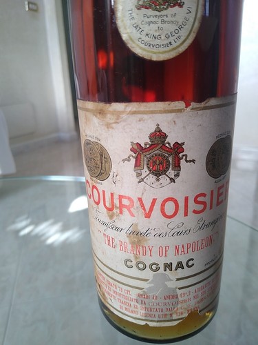 Courvoisier antico Cognac tre Stelle the Brandy of Napoleon 73 cl 40% - Foto 2 di 10