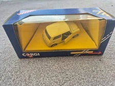 CORGI CLASSICS 1/36 CREAM CLASSIC MINI COOPER CITY DIECAST CAR BOXED C330/9