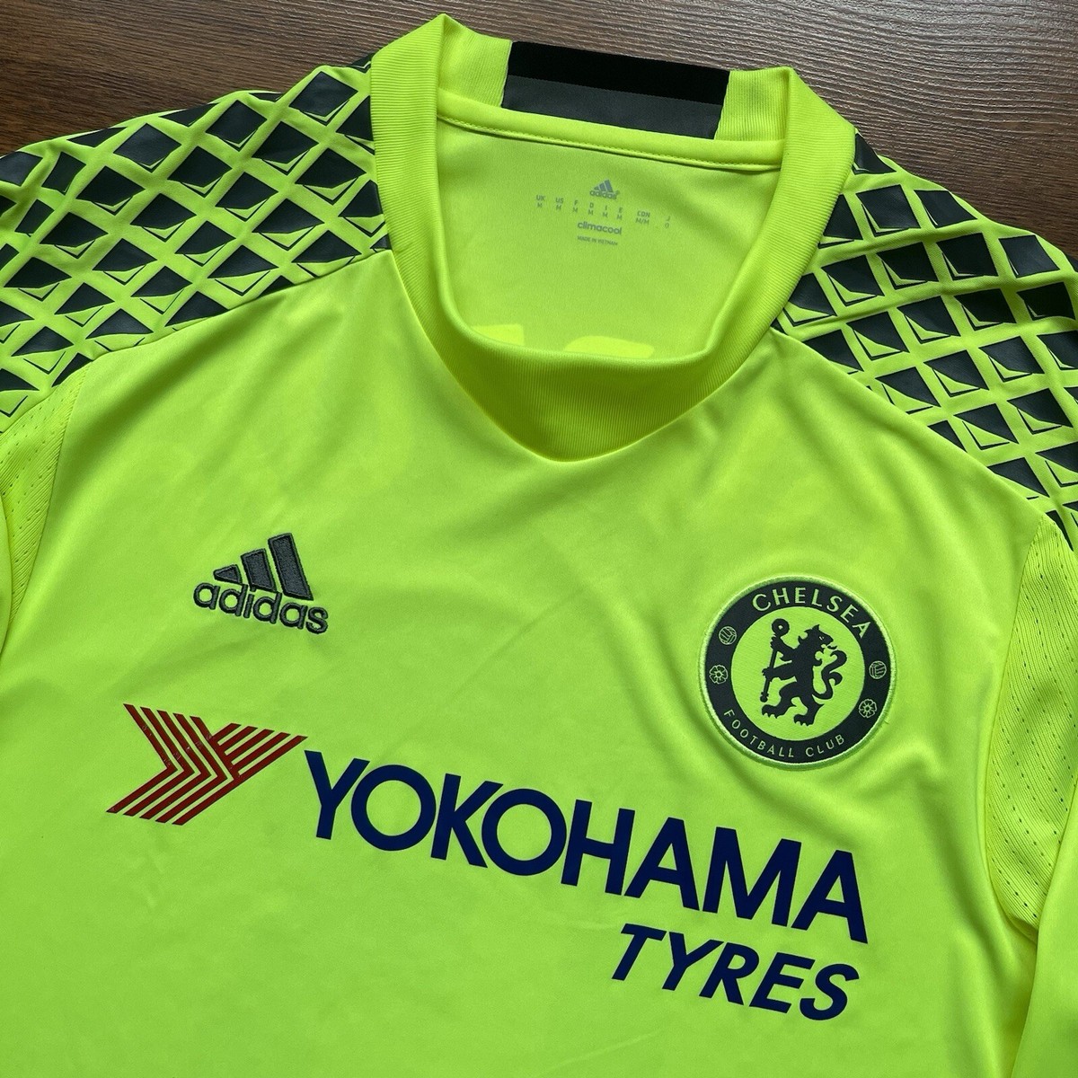 チェルシー 16-17 GKユニフォーム クルトワ チェルシー 2016-17 GKユニフォーム - ユニ11