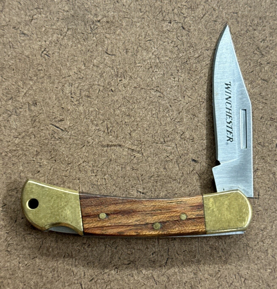 "Navaja de bolsillo Winchester 3,5"" carpeta de latón bloqueo" Foto 2 de 4