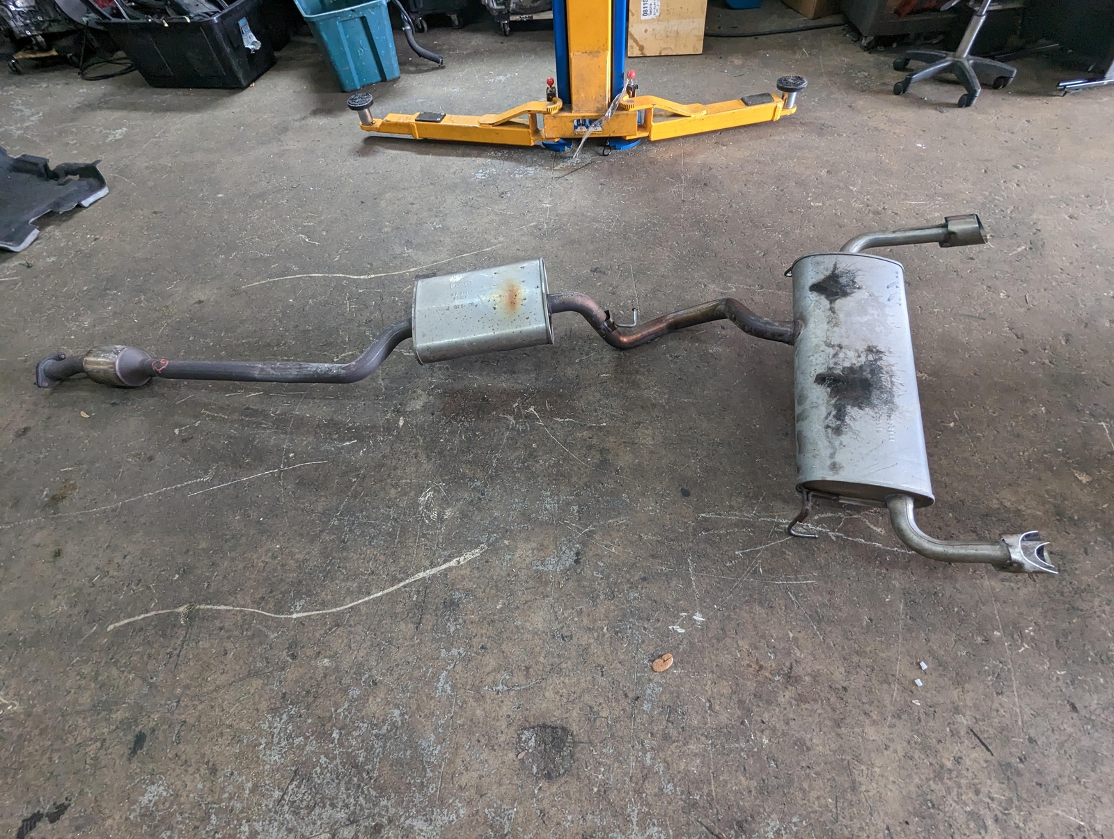 Exhaust Muffler w/ Pipe 2018 Ford Escape CV6Z5A289D 2013 2014 2015