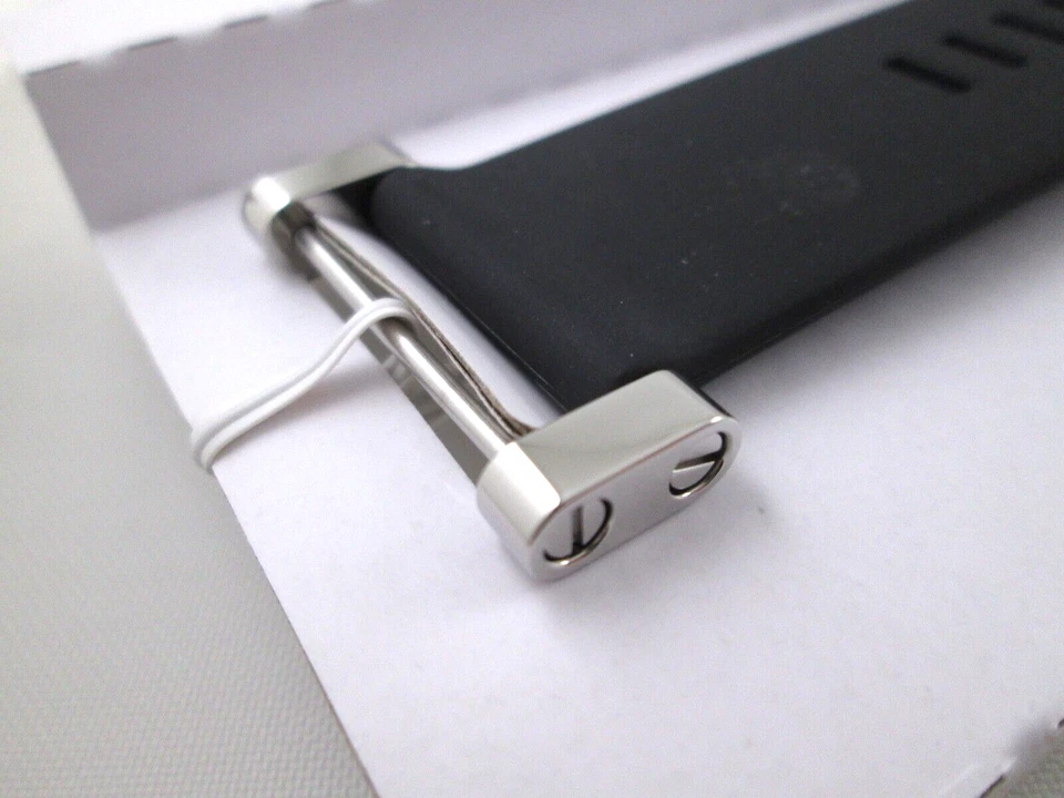 Correa de reloj de goma genuina Suunto Core plana negra incluye instrucciones de montaje Foto 4 de 4