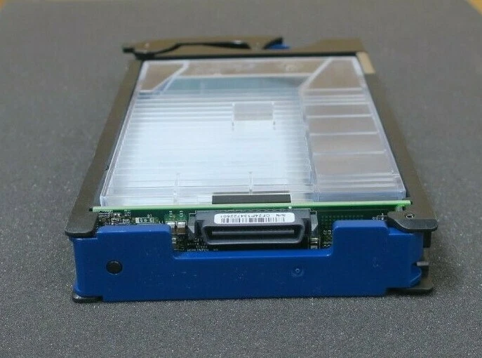 EMC 200GB Flash SAS 2.5" Solid State Drive SSD 005050498 V3-VS6F-20 - 3.5" Caddy - Image 4 of 4