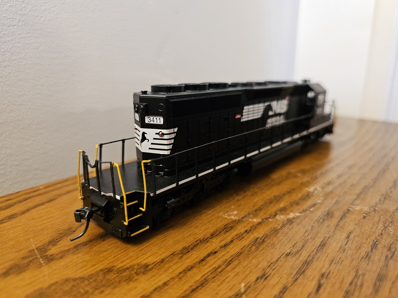Bachmann 60912 Norfolk Southern 3411 SD402 HO Scale Dummy Engine eBay