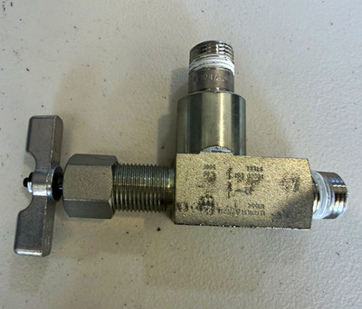 HiP 10D-5177 Manual Needle Valve Stainless Steel 1/4 in NPT 10000 psi -