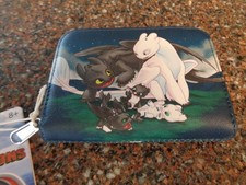 Cómo entrenar a tu dragón sin dientes y furia ligera bebés cartera con cremallera Loungefly nueva con etiquetas