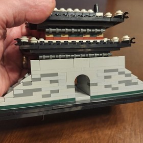 Lego Architecture Sungnyemun 21016 Rare Retired Complete No Box or Manual 