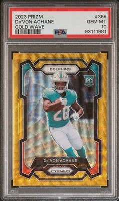 2023 Panini Prizm De'Von Achane Gold Wave Prizm /10  PSA 10