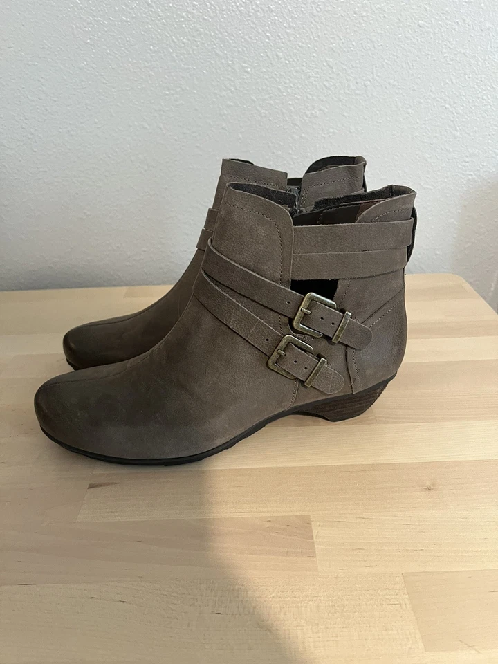 Hermosos botines Abeo Nadia color topo nobuck talla EE. UU. 8 plantilla neutra para mujer Foto 3 de 4