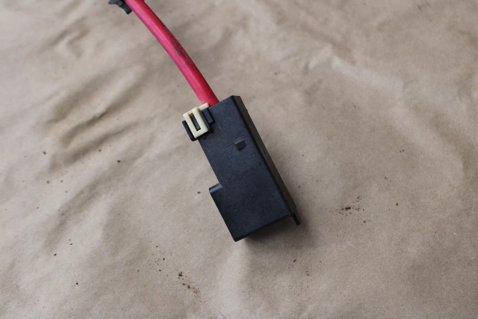 Cable de cableado de batería positivo Cadillac Escalade 2010-2014 OEM 25970828 Foto 2 de 4