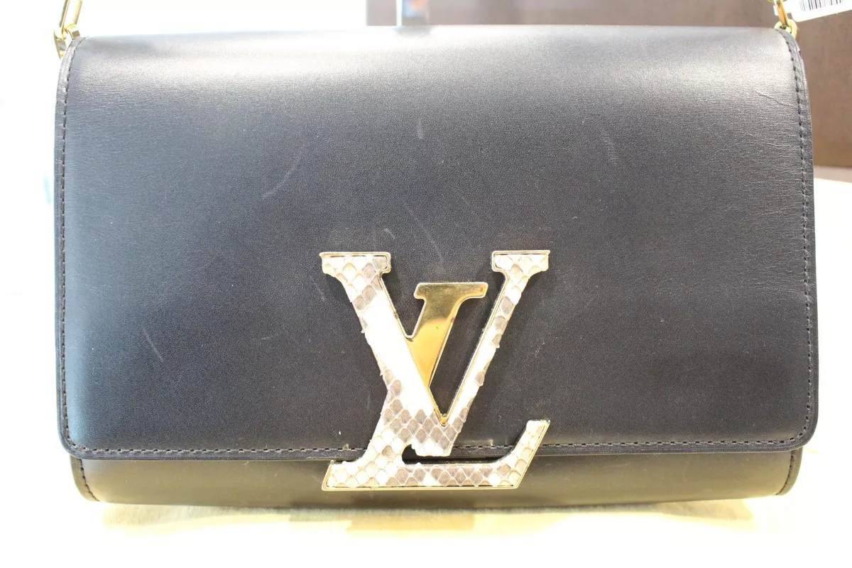 M54230 Louis Vuitton Premium Soft Leather Pochette Louise GM-Black