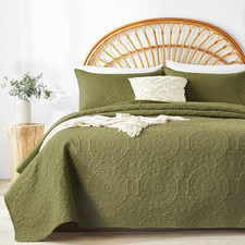 Olive Green Quilt Set Queen Size, Embossing Microfiber Full Bedspreads with Pill