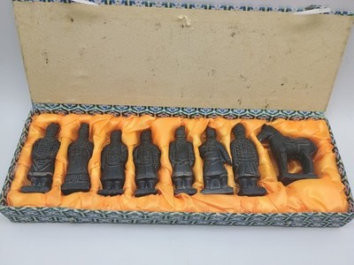 Miniature Chinese Terraccotta Warrior Replicas 7 men 1 horse