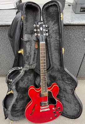 2007 Gibson ES-335 Dot Semi Hollow Body Electric Guitar Cherry w/Gibson Case-