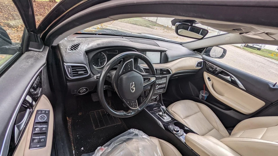 Guardabarros delantero derecho usado se adapta a: Infiniti QX30 2017 delantero derecho grado A Foto 2 de 4