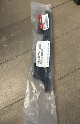 86526 R0000 Genuine OEM Kia 86526 4D000 Passenger RH Front Bumper Side Bracket 06 ...