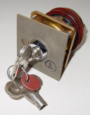 ELECTROSWITCH 65203A-3 KEYED rotary sw 3x8 position 1 5/8'' panel mount USA NOS