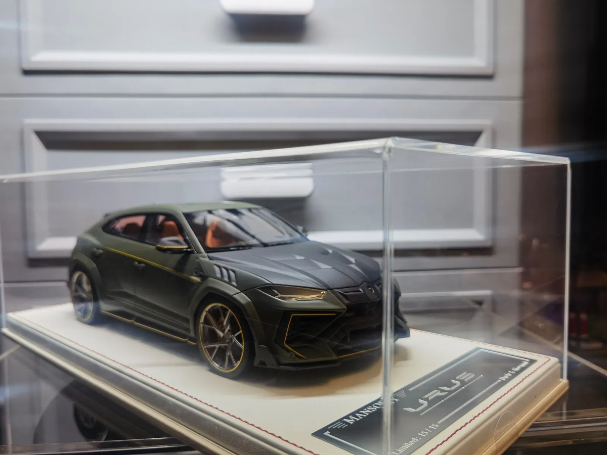 Lamborghini Urus Mansory (Matt Dark Green) [Davis & Giovanni] 1/18