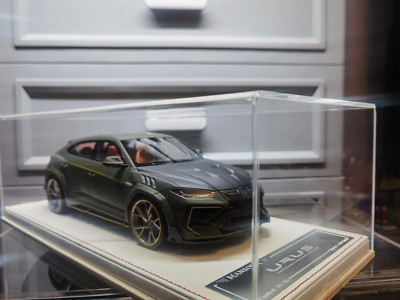 Lamborghini Urus Mansory (matt dunkelgrün) [Davis & Giovanni] Maßstab 1:18