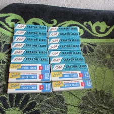 LOT OF 18 VINTAGE SCRIPTO THICK LEADS. 