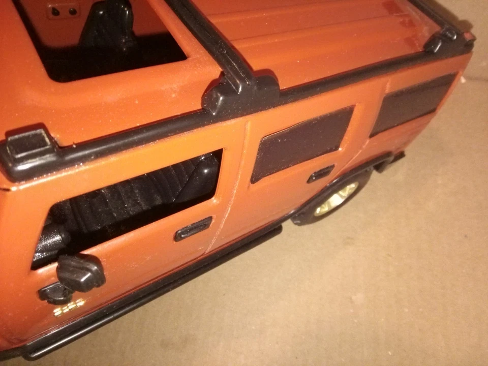 Large Die-Cast Hummer- burnt orange - Image 4 of 4