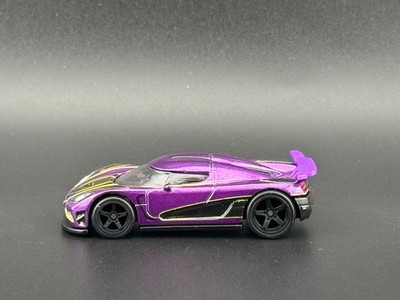Hot Wheels Koenigsegg Agera R Purple Timeless Icons FPY86-961 N 1