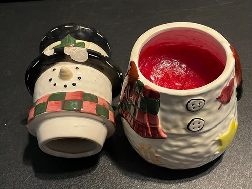 Handmade Candle in SNOWMAN COOKIE JAR Hermitage Pottery PRE-OWNED USED DAMAGED - Picture 7 of 11