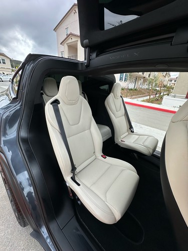 2022 Tesla Model X Dual Motor Long Range - Picture 12 of 19