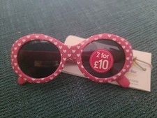 BNWT Baby Girls Pink Heart  Sunglasses