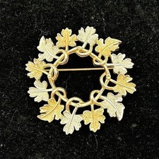 Vintage Two-Tone Oak Leaf Wreath Brooch Gold & Silver-Tone Fall Motif Statement