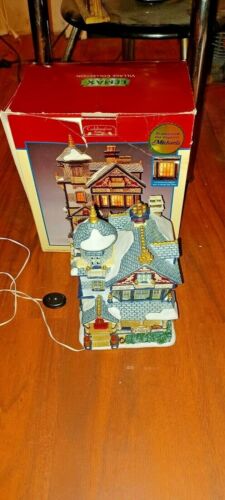 2002 Lemax Porcelain Lighted House 1909 Knickerbocker House Motion and lighted - Picture 1 of 2