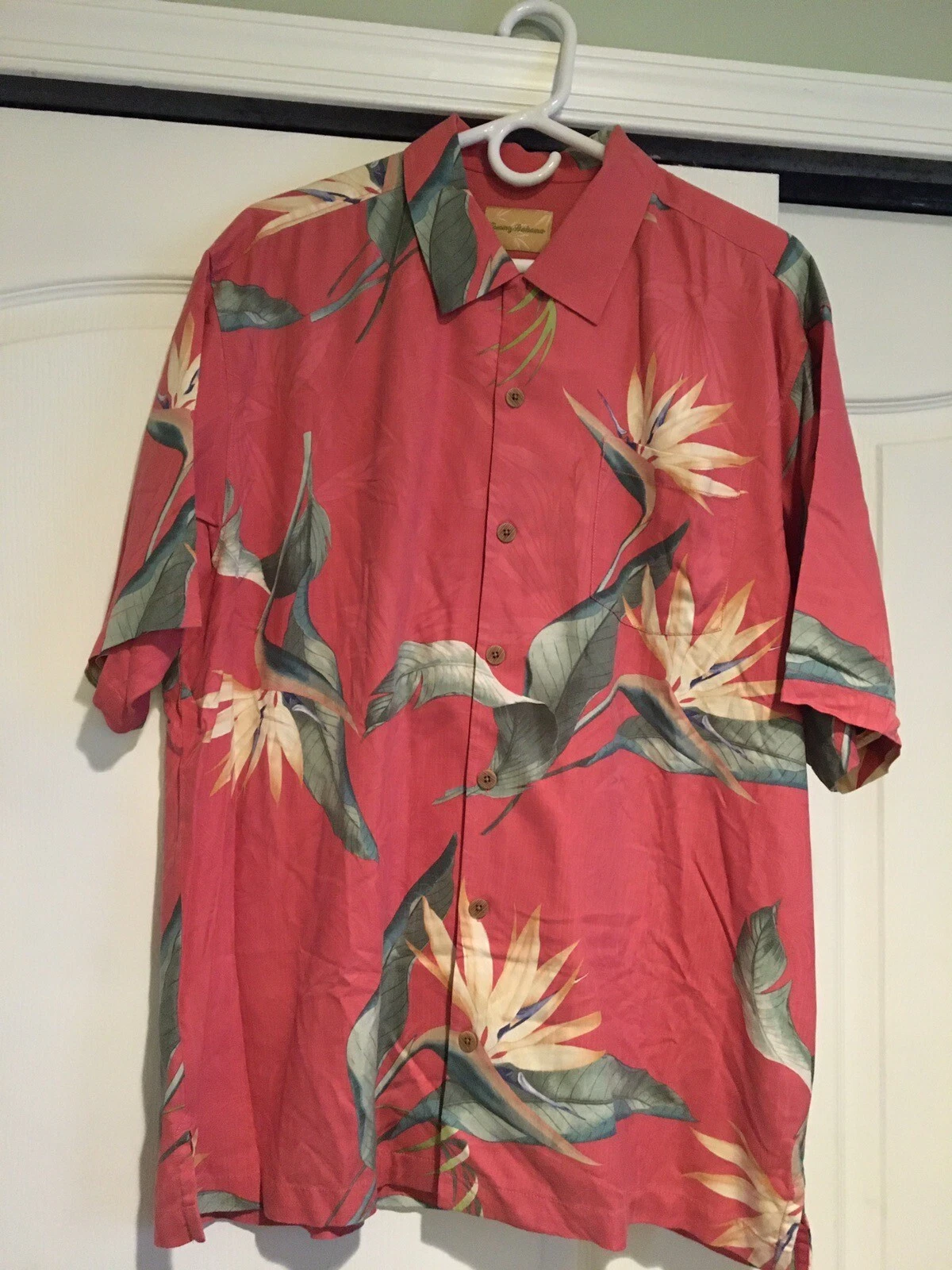 Tommy Bahama Hawaiian Shirt Mens Large L 100% Silk Floral