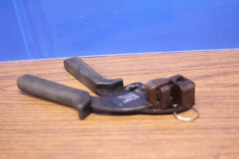 Panduit ST2MT Installation Tool Pan-Steel Clamp - Image 4 of 4