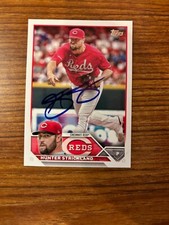 2023 Topps Cincinnati Reds Hunter Strickland Autographed Card #652
