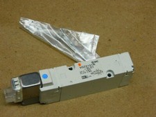 SMC VQZ2151R-5L01 Solenoid Valve 4/5 Port NEW