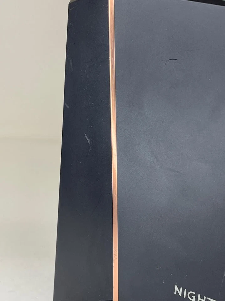 Módem de cable dividido medio/alto NETGEAR Nighthawk DOCSIS 3.1 (CM3000-1AZNAS)(LEER) Foto 3 de 4