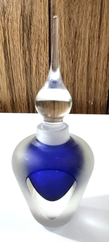 Beautiful Blue Faceted Art Glass Perfume Bottle