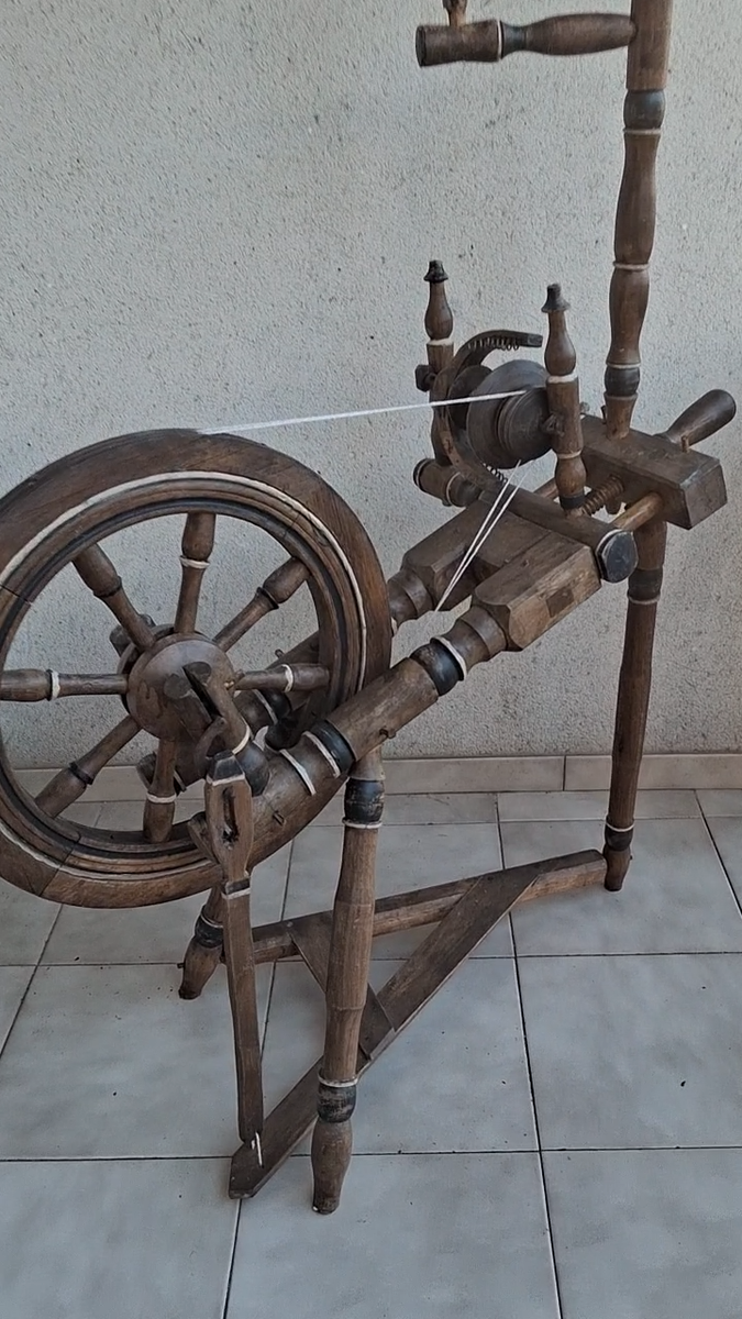 ★ Rare Vintage Spinning Wheel ・糸車・糸紡ぎ機 ★ ☆ Rare Vintage Spinning Wheel ・糸車・糸紡ぎ機 ☆ Amazon.co.jp
