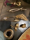 VTG LOT OF 6 GOLD PLATED PINS, Inc CORO & JUDY LEE - Costume Jewelry