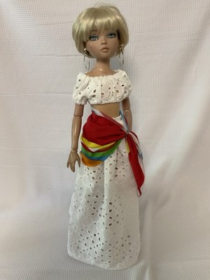 White Eyelet Peasant Skirt Set Ellowyne Wilde Tonner Fashion Doll 16  Outfit