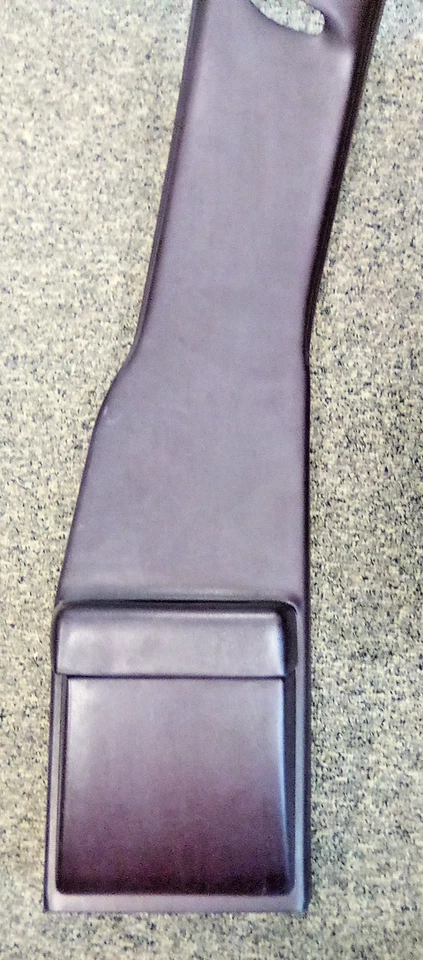 1980 - 89 凯迪拉克 Fleetwood 右 "B" 支柱后面板盖 原始设备制造商 LOC-203DG — 第 2/4 张图片