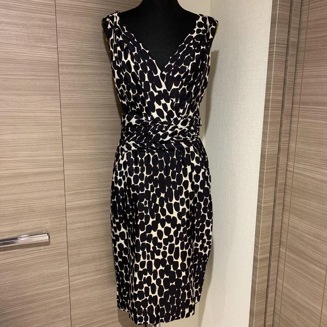 Robe GUCCI sans manches femme taille 40 soie noire