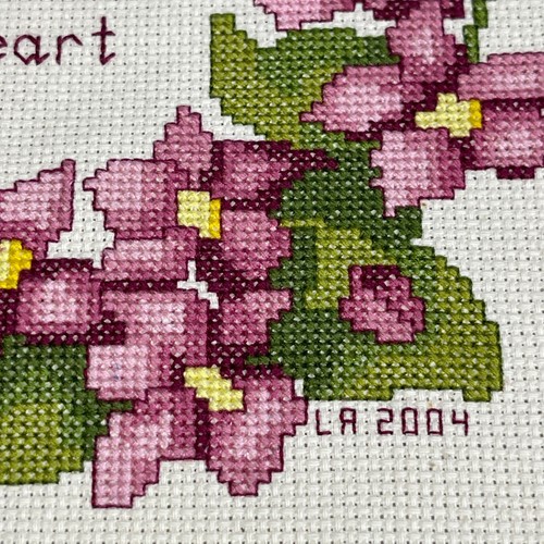 Completed Vintage Cross Stitch - Love is Home For The Heart - Signed LA 2004 - Picture 4 of 8