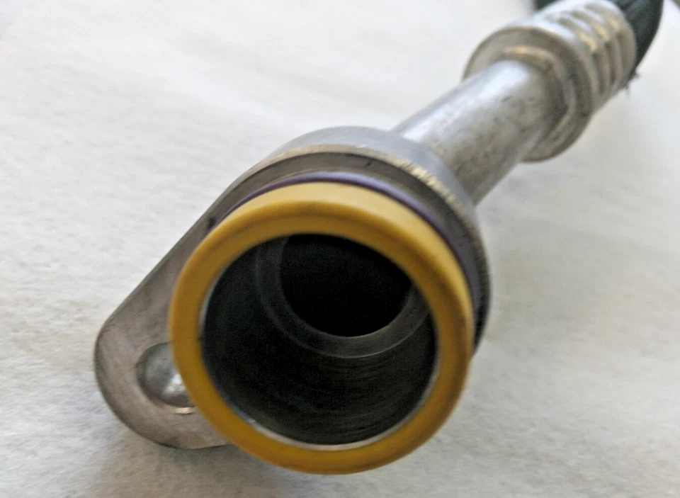 OEM MERCEDES BENZ S550 SL550 W221 07-09 AC AIR COMPRESSOR SUCTION HOSE LINE PIPE - Image 4 of 4