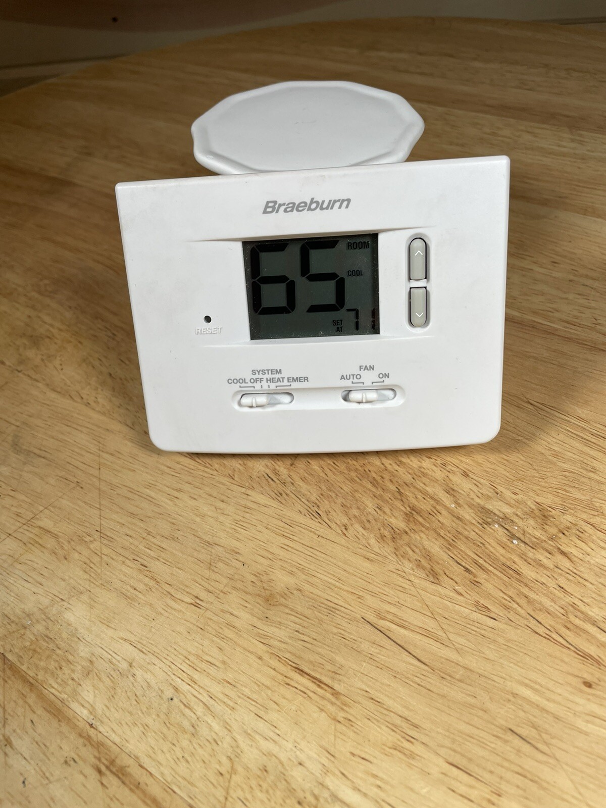 Braeburn : Programmable Thermostat : 2020NC : Builders Series : Used.&nbsp; 2H/1C.