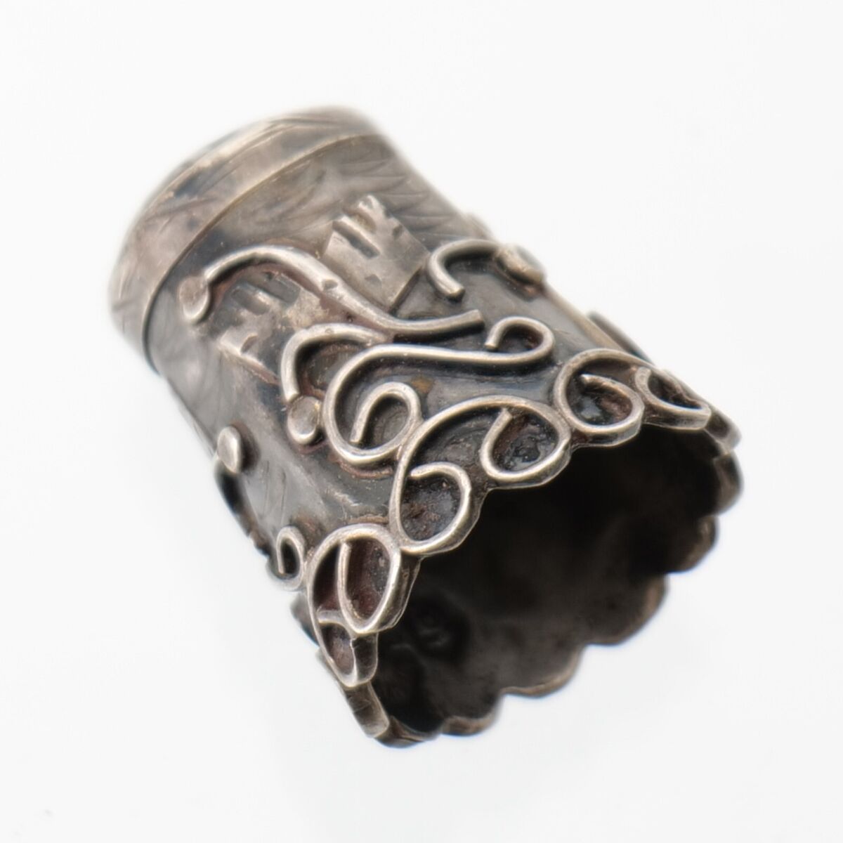 Silver Tribal Trailing Leaf Bangle Silver Tribal Trailing Leaf Bangle