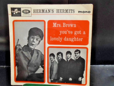 HERMAN`S HERMITS E.P '' MRS.BROWN YOU`VE GOT A LOVELY DAUGHTER '' EX+ COND.IN PIC